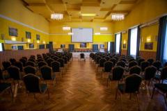 000000538_kristalyterem